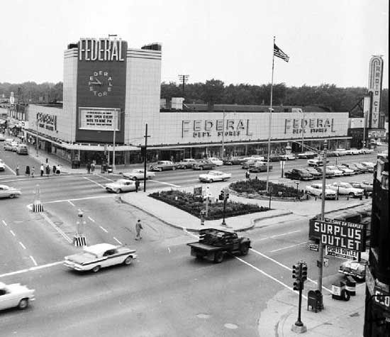 Federals (Federal Department Store) - Detroit - 15401 Grand River Ave (newer photo)